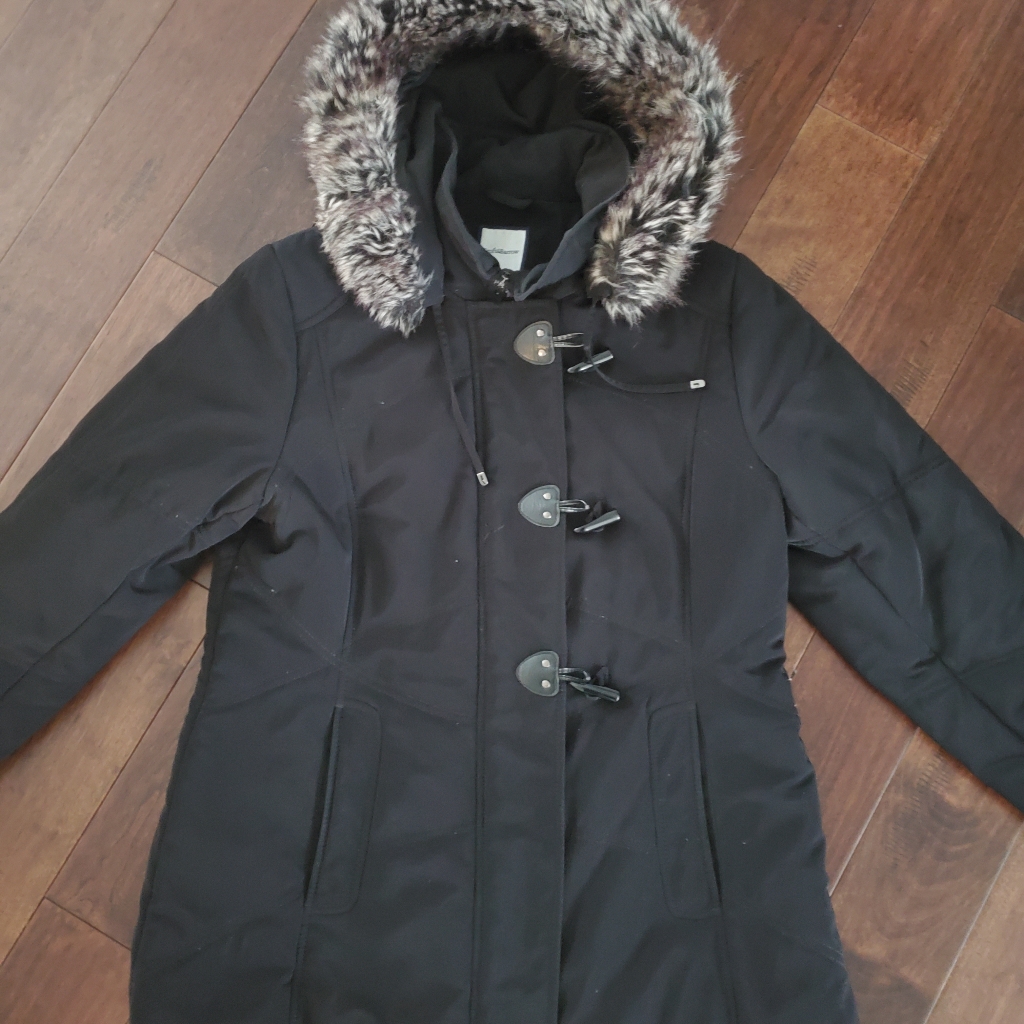Black Winter Jacket Size Large With Hood , Very Warm And Like New By Cro